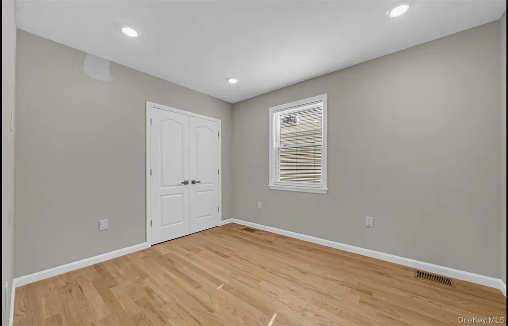 16517 144th Drive Springfield Gardens NY 11434