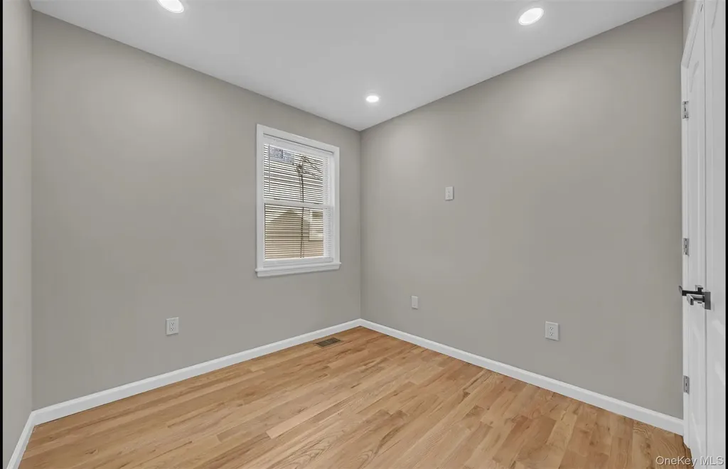 16517 144th Drive Springfield Gardens NY 11434