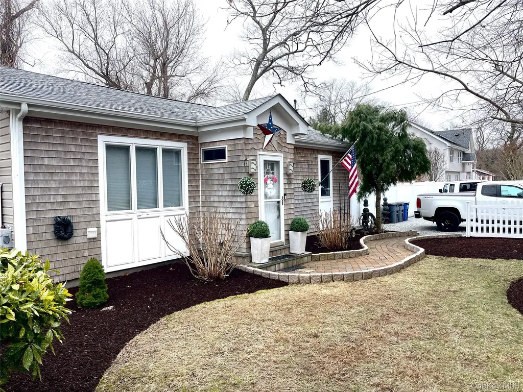30 Classon Avenue Mastic NY 11950