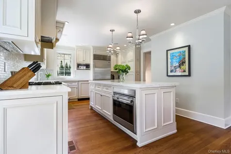 134 Brewster Road Scarsdale NY 10583