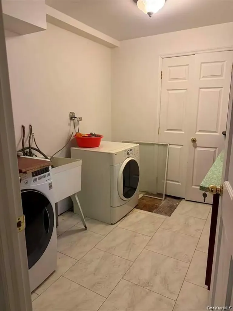 154-60 Riverside Drive Whitestone NY 11357