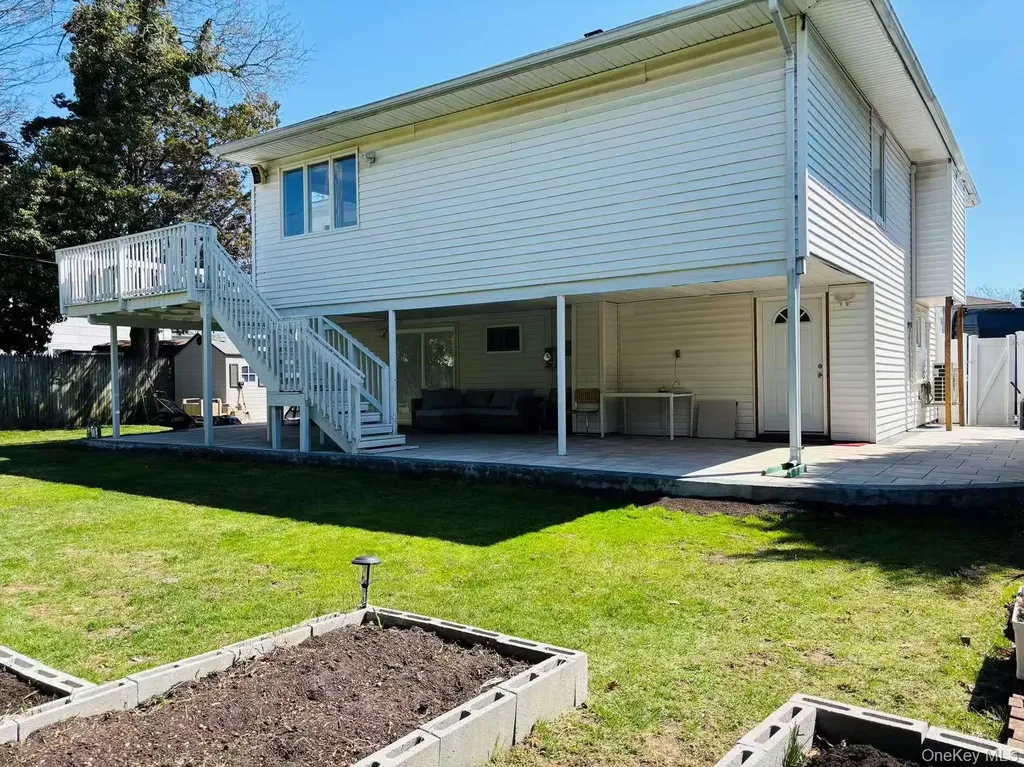 21 Keats Court Bethpage NY 11714