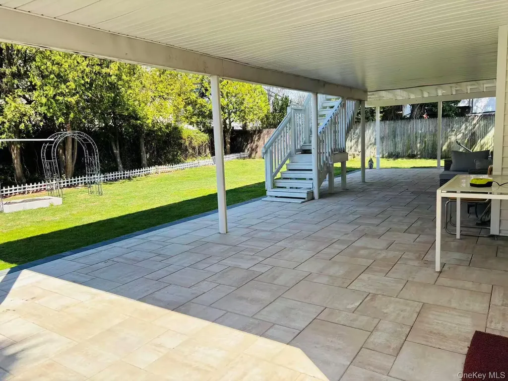21 Keats Court Bethpage NY 11714