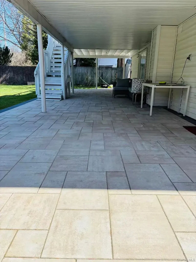 21 Keats Court Bethpage NY 11714