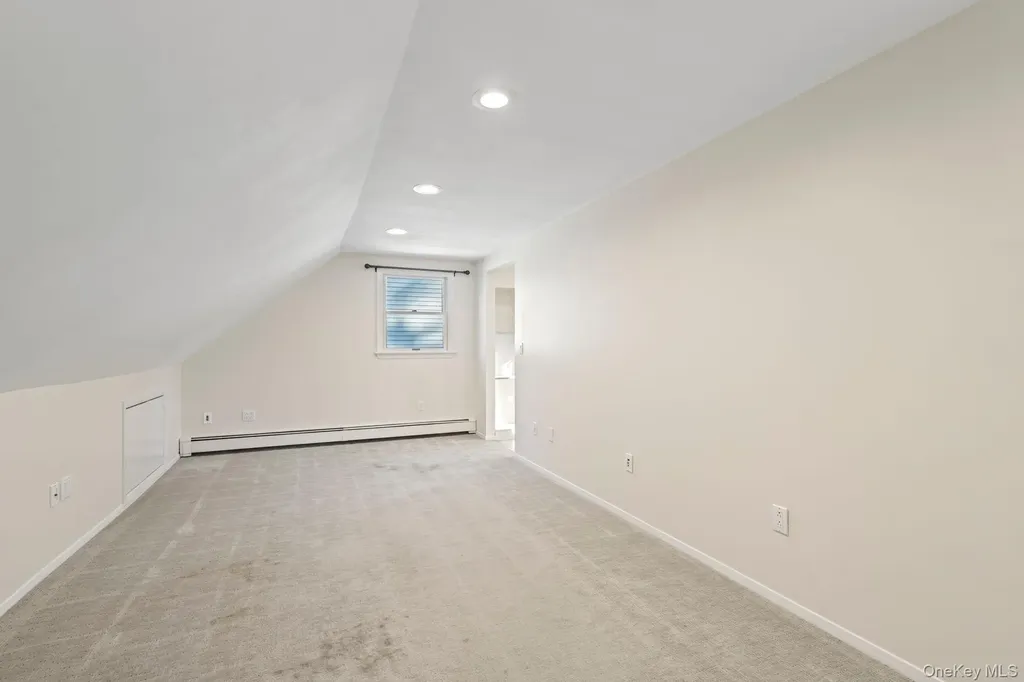 29 Potter Lane Halesite NY 11743