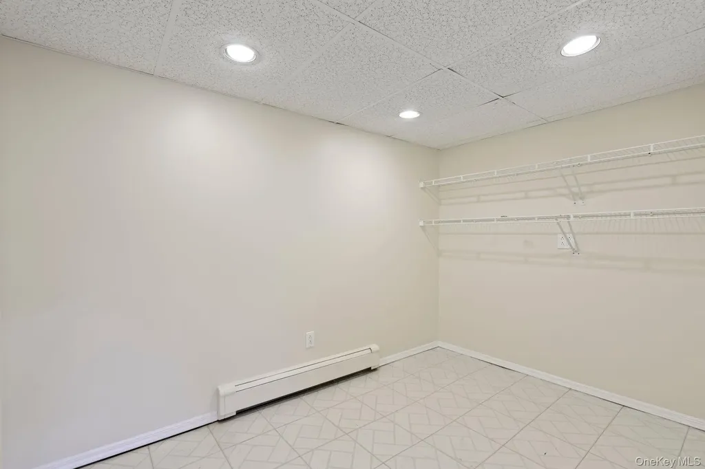 29 Potter Lane Halesite NY 11743