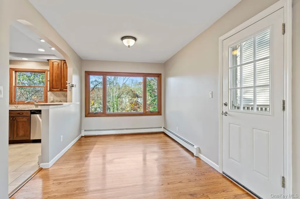 29 Potter Lane Halesite NY 11743
