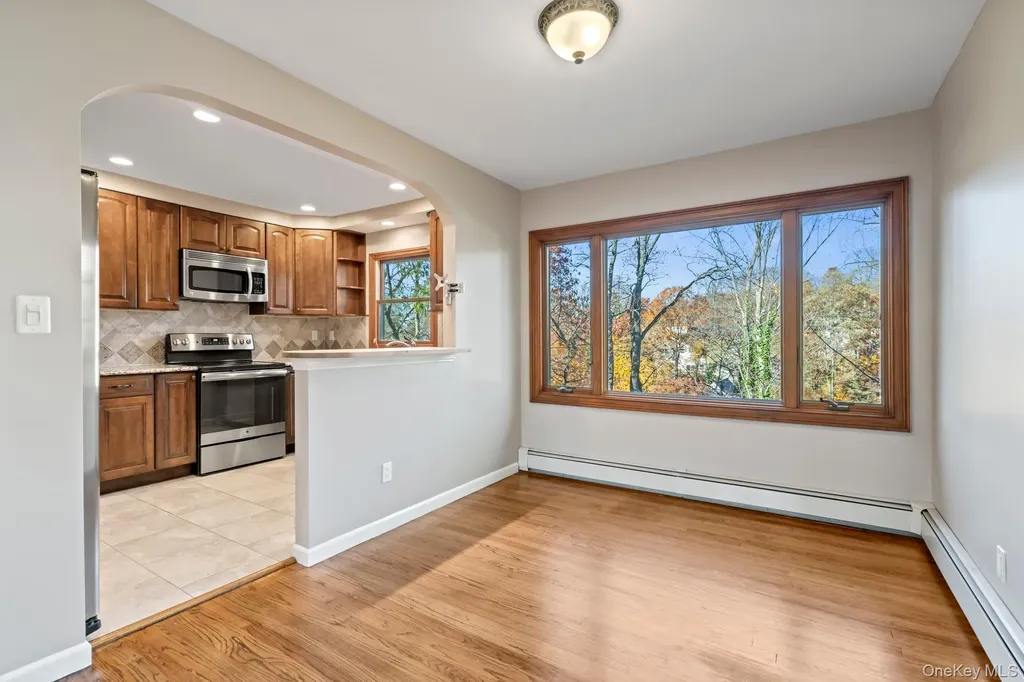 29 Potter Lane Halesite NY 11743