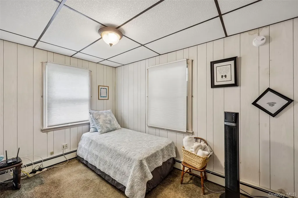 58 Oxford Street Roslyn Heights NY 11577