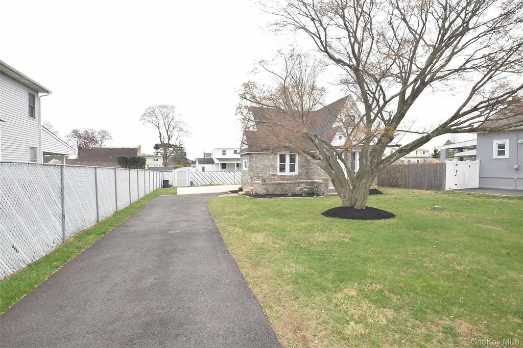 229 14th Street West Babylon NY 11704