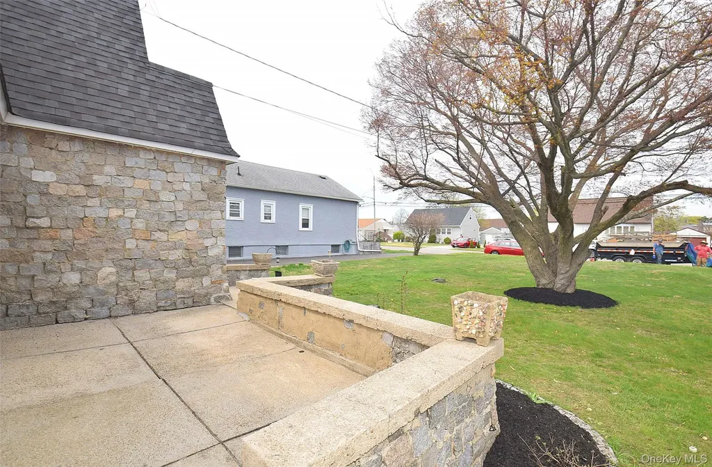 229 14th Street West Babylon NY 11704