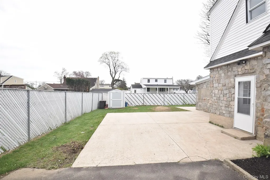 229 14th Street West Babylon NY 11704