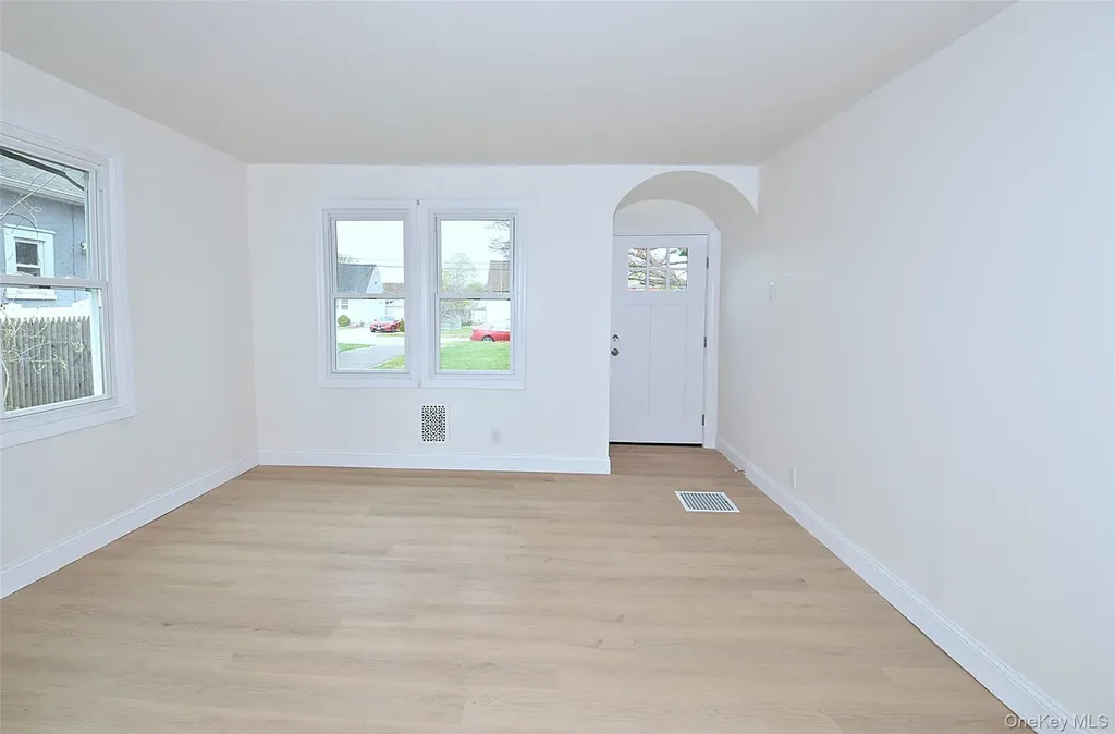229 14th Street West Babylon NY 11704