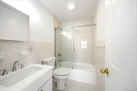82 Morningside Avenue Yonkers NY 10703