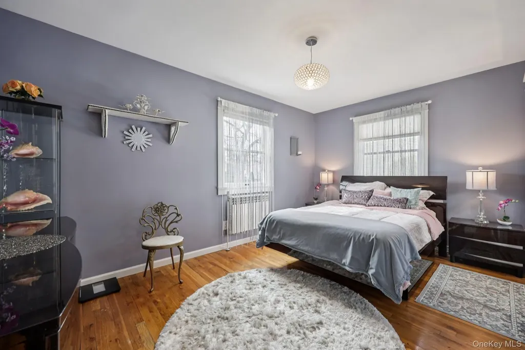 11 Mid Place Bohemia NY 11716