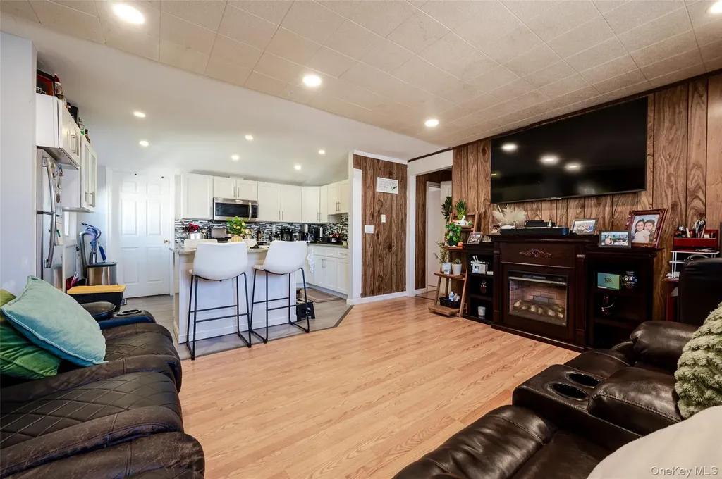 126 Scranton Avenue Lynbrook NY 11563