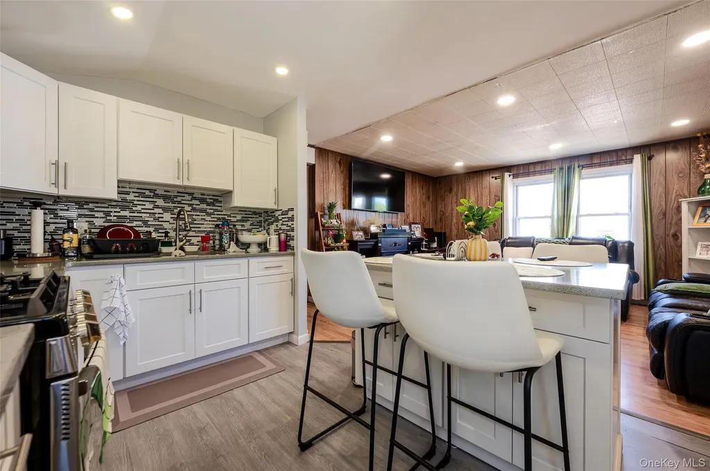126 Scranton Avenue Lynbrook NY 11563