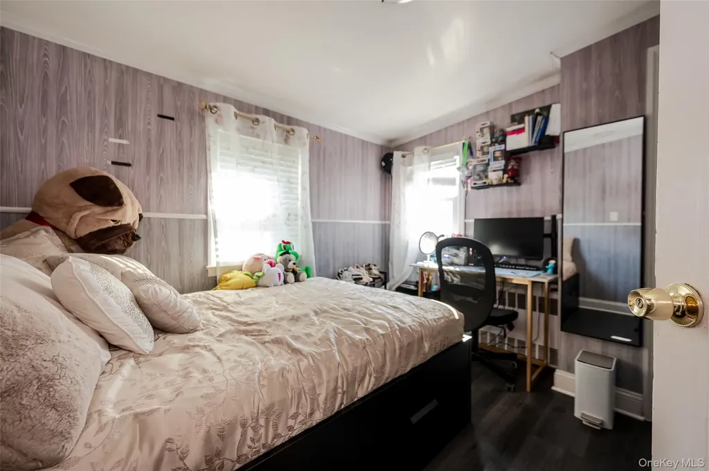 126 Scranton Avenue Lynbrook NY 11563