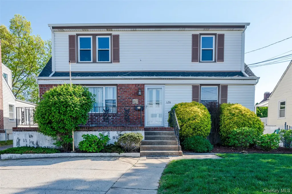 126 Scranton Avenue Lynbrook NY 11563