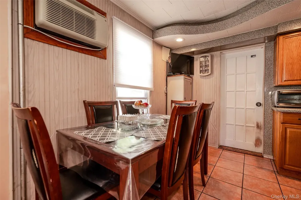 126 Scranton Avenue Lynbrook NY 11563