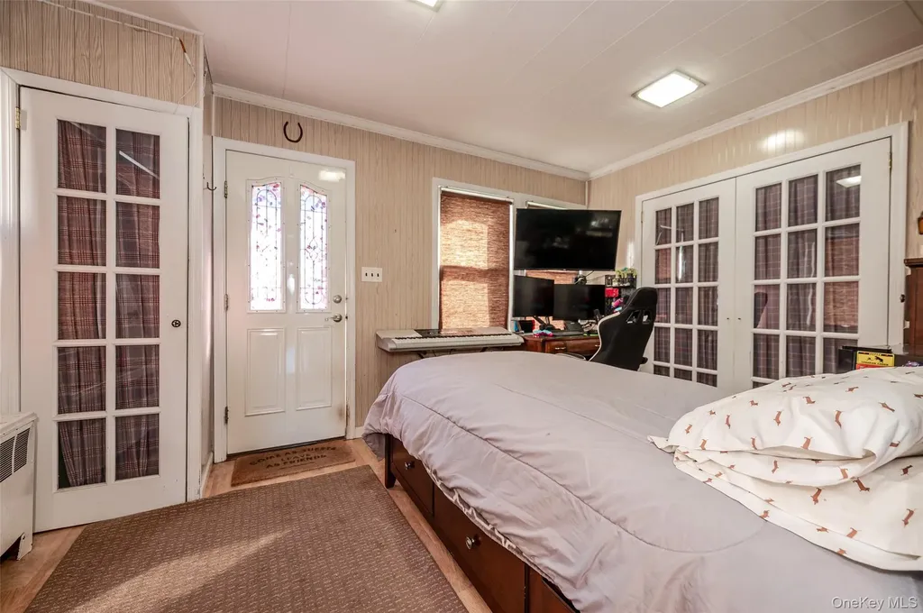 126 Scranton Avenue Lynbrook NY 11563