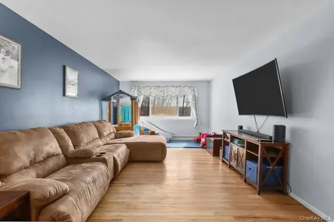 104 Carey Street Mahopac NY 10541