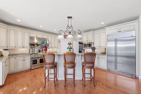 226 Buttonwood Way Hopewell Junction NY 12533