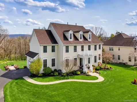226 Buttonwood Way Hopewell Junction NY 12533