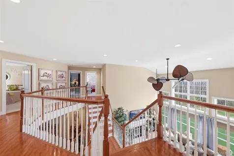 226 Buttonwood Way Hopewell Junction NY 12533