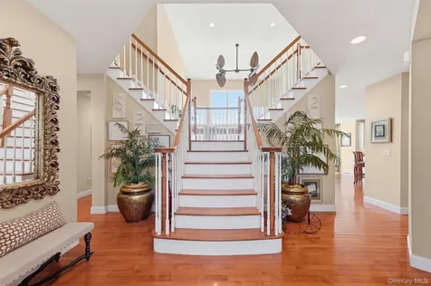 226 Buttonwood Way Hopewell Junction NY 12533