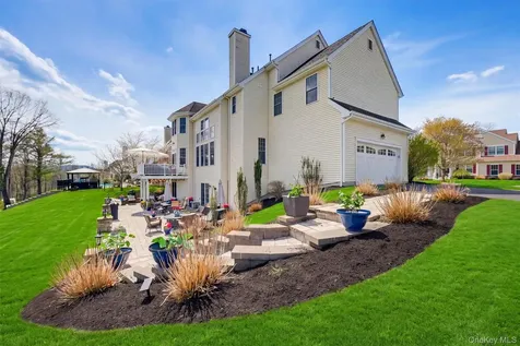 226 Buttonwood Way Hopewell Junction NY 12533