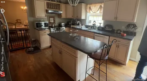 43 N Cozine Road Manorville NY 11949