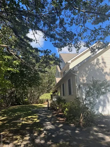 43 N Cozine Road Manorville NY 11949