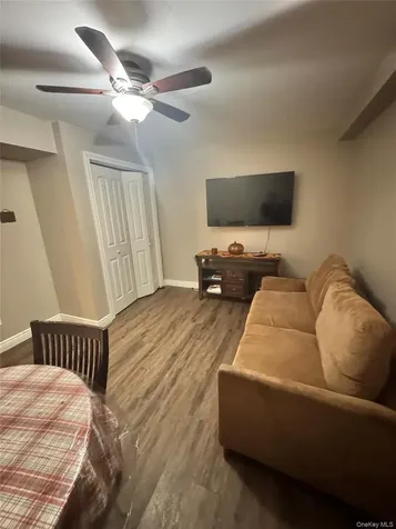 43 N Cozine Road Manorville NY 11949