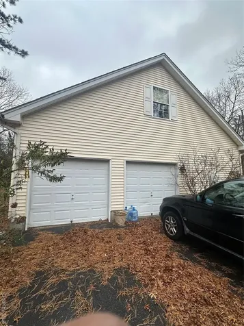 43 N Cozine Road Manorville NY 11949
