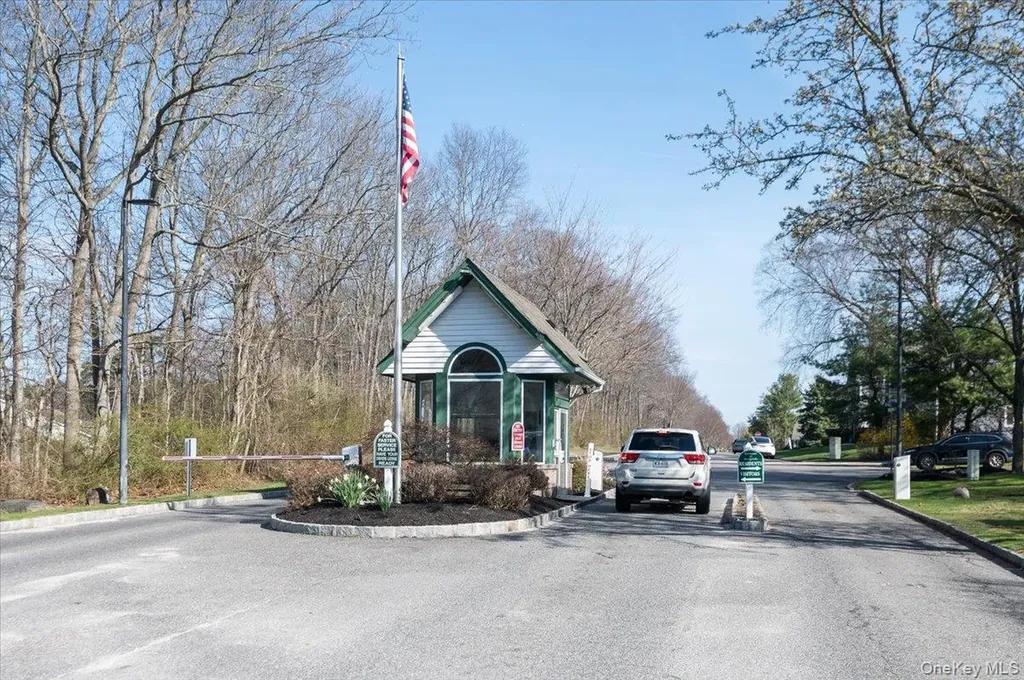 6 Robert Lane Middle Island NY 11953