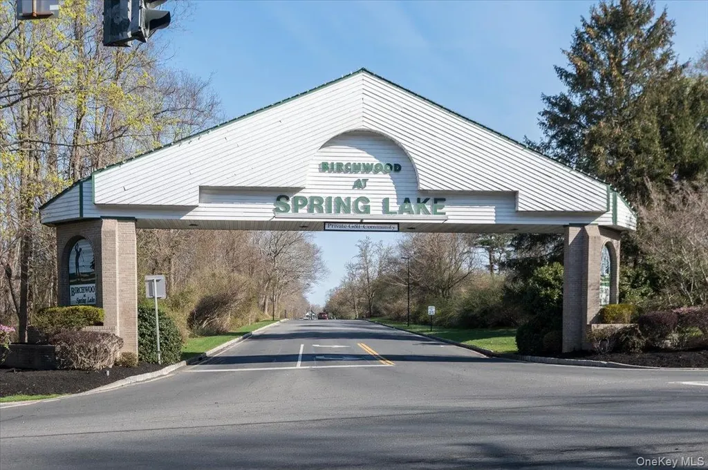 6 Robert Lane Middle Island NY 11953
