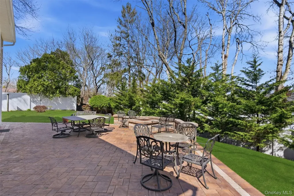 3 Rocket Court Selden NY 11784