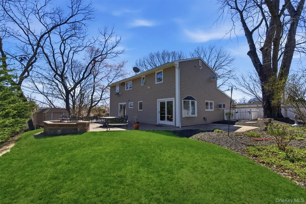 3 Rocket Court Selden NY 11784