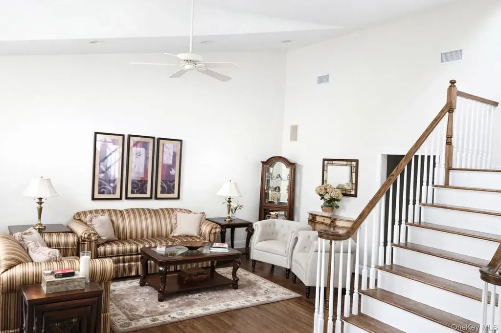 850 Linstead Lane North Bellmore NY 11710