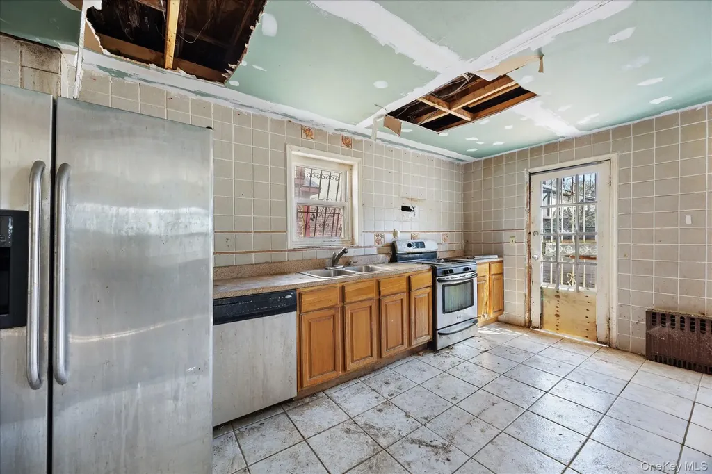 4614 Avenue I Brooklyn NY 11234