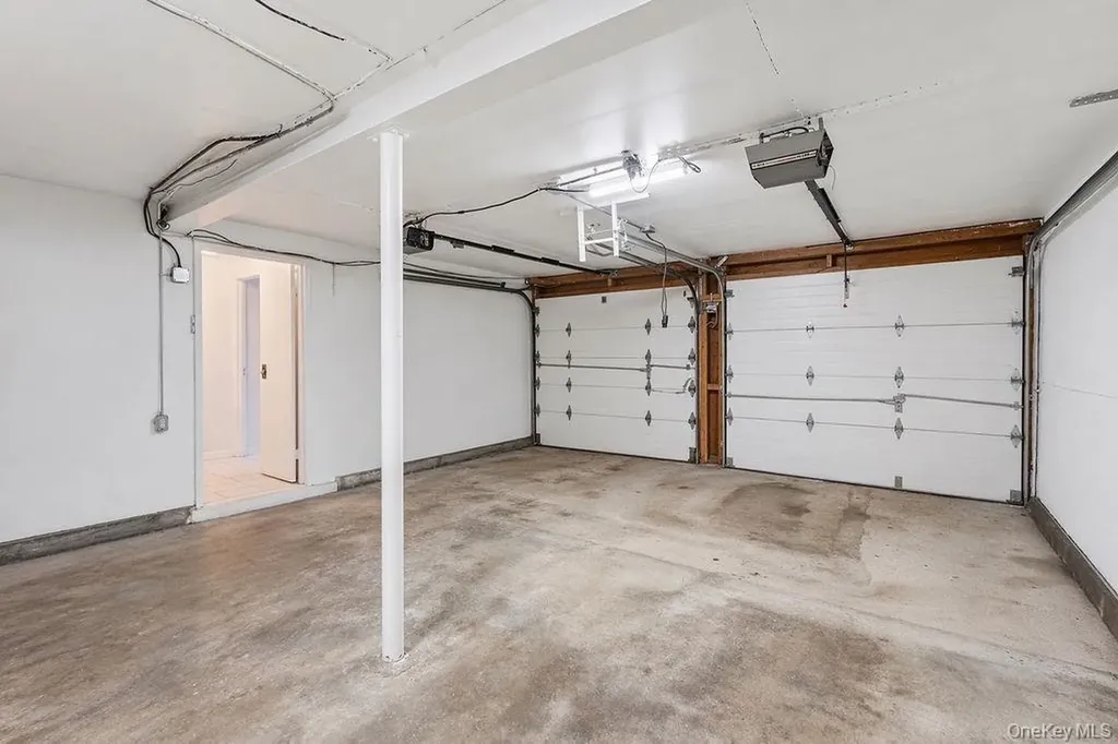 78-02 151st Avenue Howard Beach NY 11414