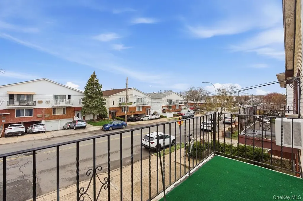 78-02 151st Avenue Howard Beach NY 11414
