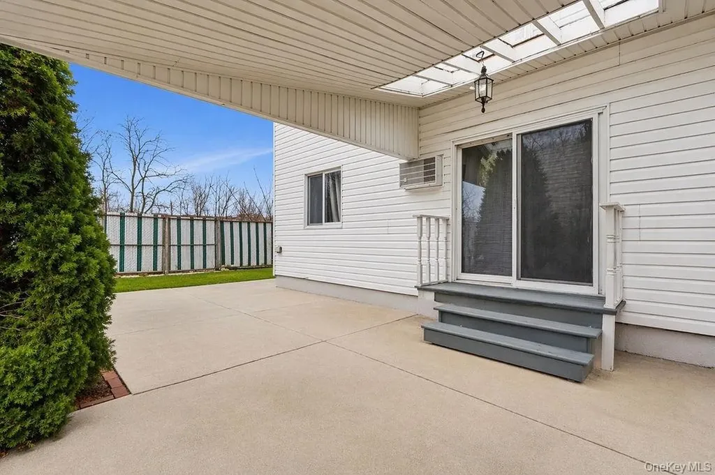 78-02 151st Avenue Howard Beach NY 11414
