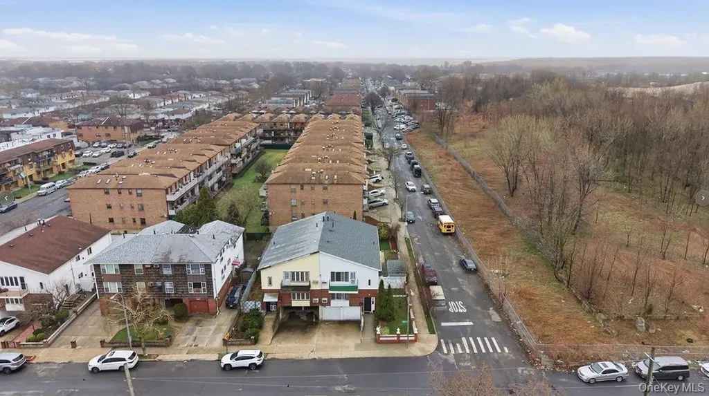 78-02 151st Avenue Howard Beach NY 11414