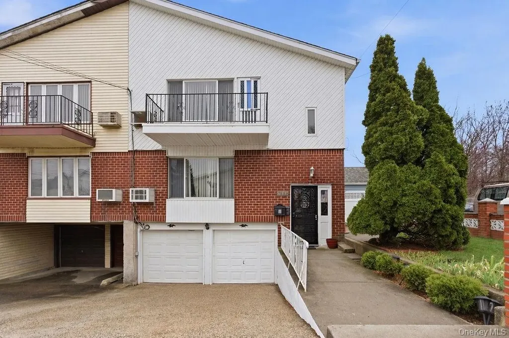 78-02 151st Avenue Howard Beach NY 11414