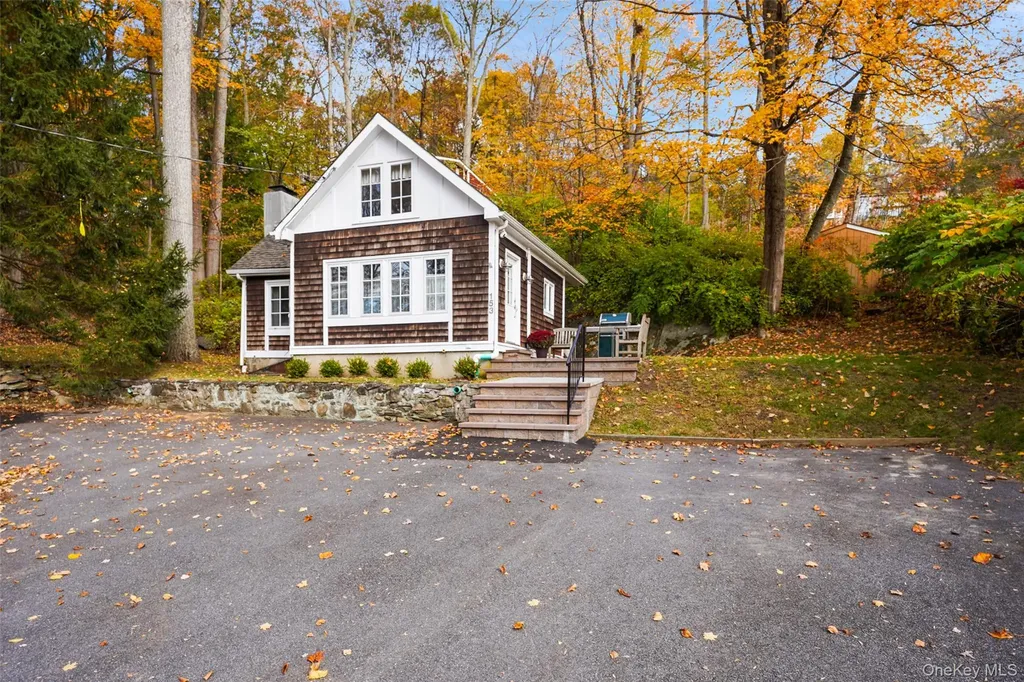 153 Lake Kitchawan Drive South Salem NY 10590