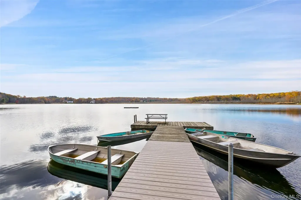 153 Lake Kitchawan Drive South Salem NY 10590