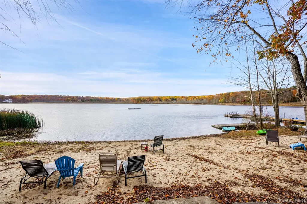 153 Lake Kitchawan Drive South Salem NY 10590
