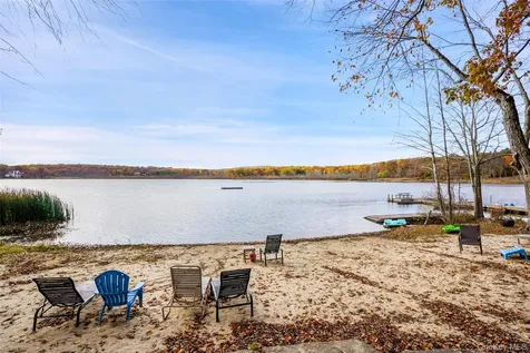 153 Lake Kitchawan Drive South Salem NY 10590